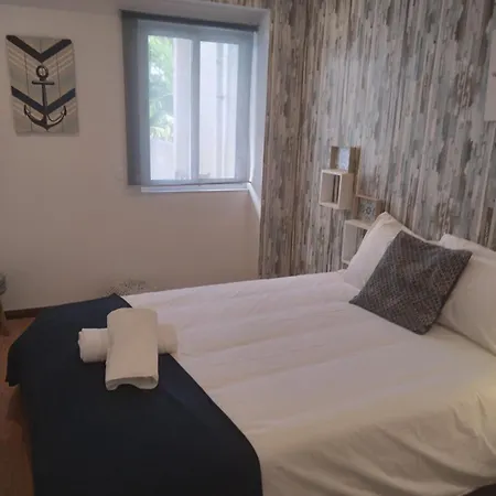 Center Apartment *