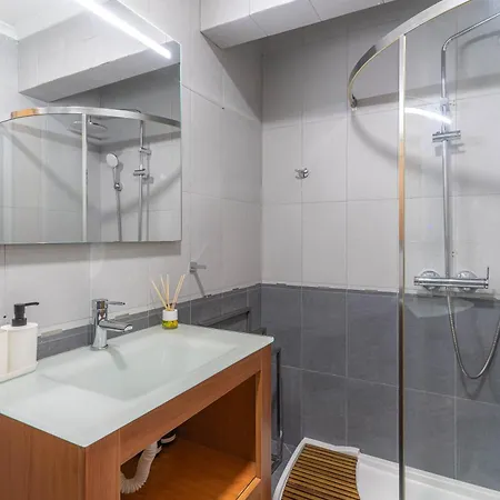 Apartment Center *